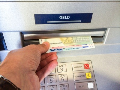 Auszahlungen sind häufig kostenpflichtig